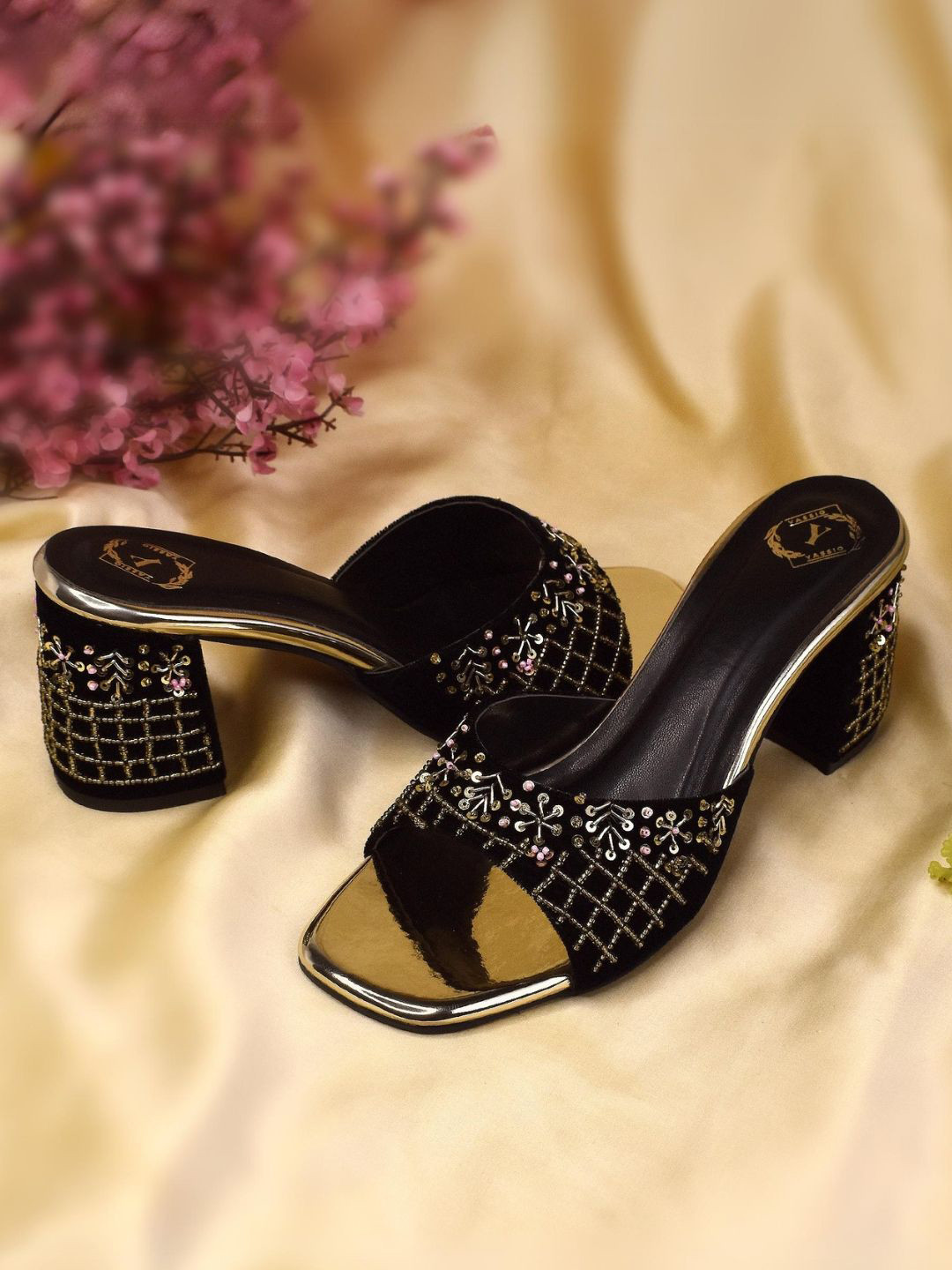 YASSIO Embellished Block Heeled Sandals