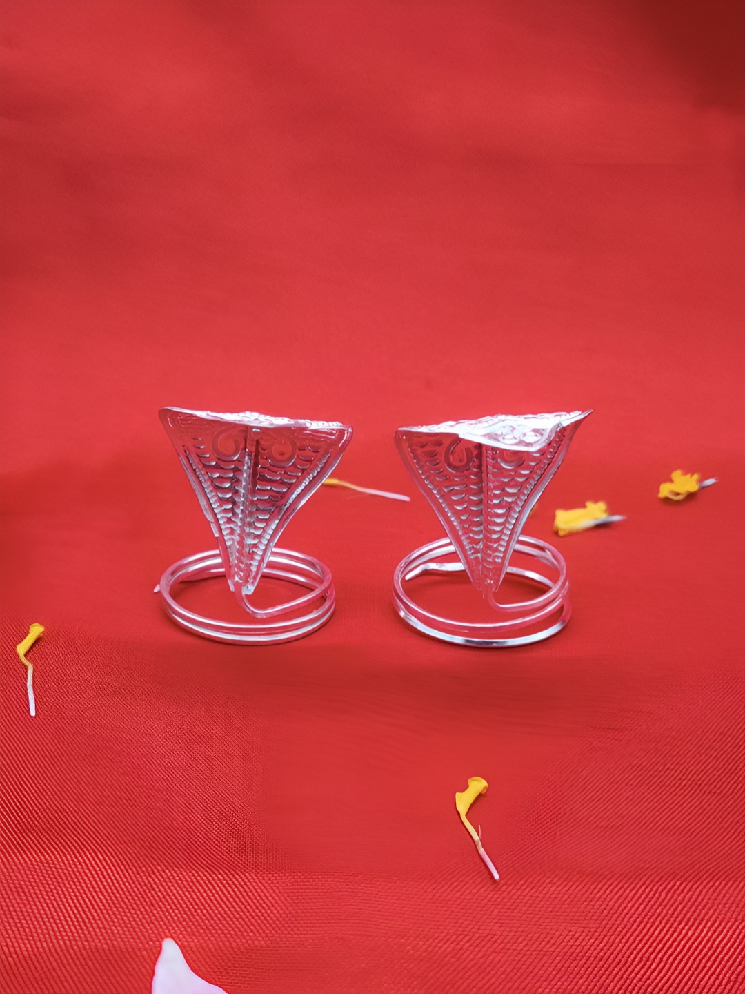 DOKCHAN Silver-Toned 2 Pieces Silver Naag