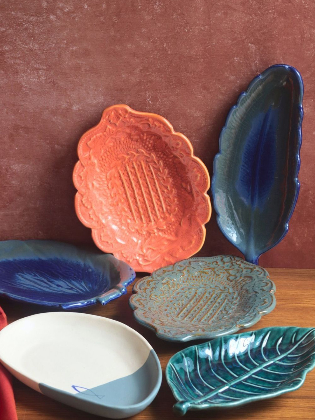 WEAVING HOMES Blue & Rust 6 Pieces Textured  Ceramic Glossy Plates