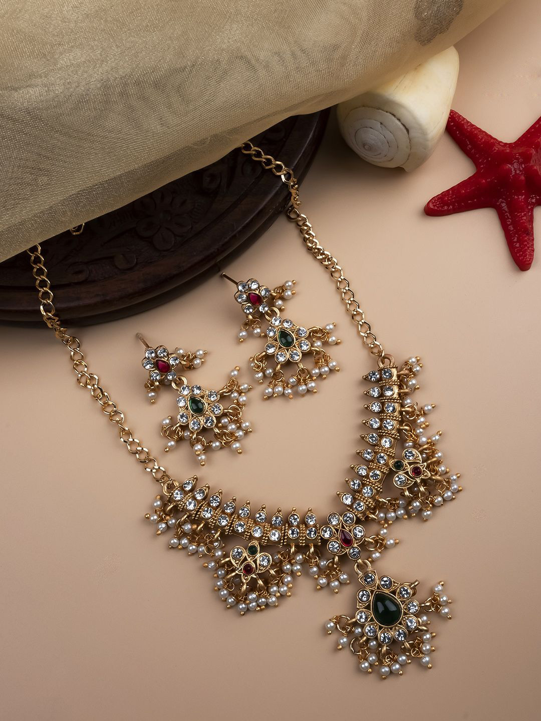 StileAdda Gold Plated Kundan-Studded & Beaded Guttapusallu Jewellery Set