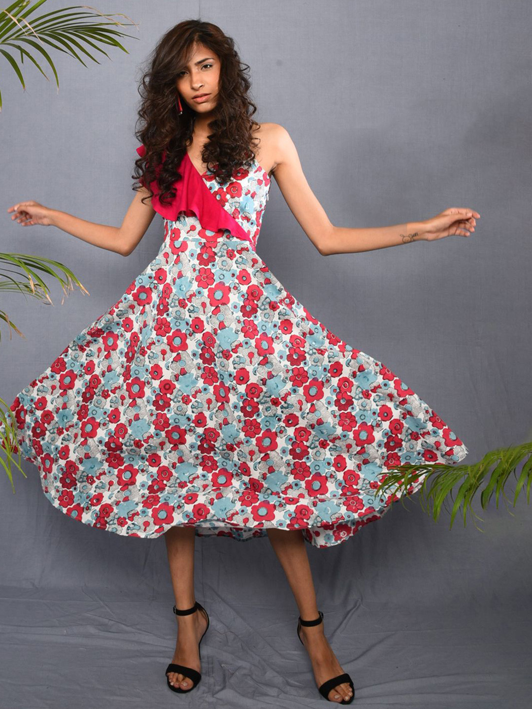 Aapro Floral Printed Fit & Flare Midi ruffles Dress