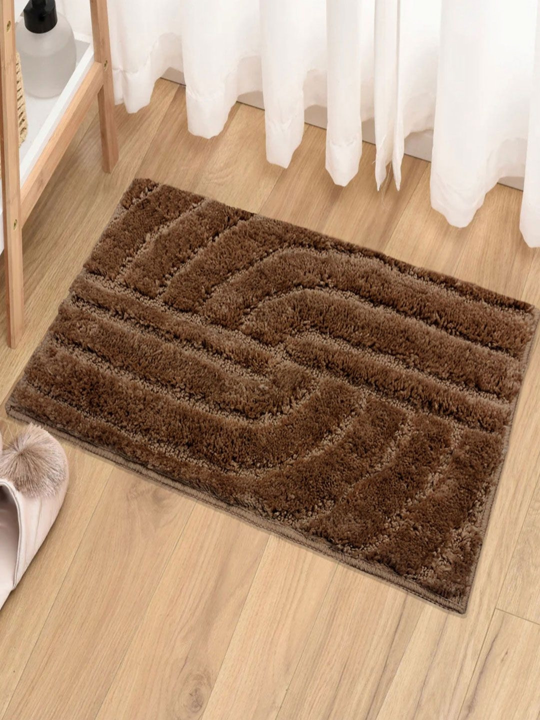 LUXEHOME INTERNATIONAL Brown Textured Bath Rugs