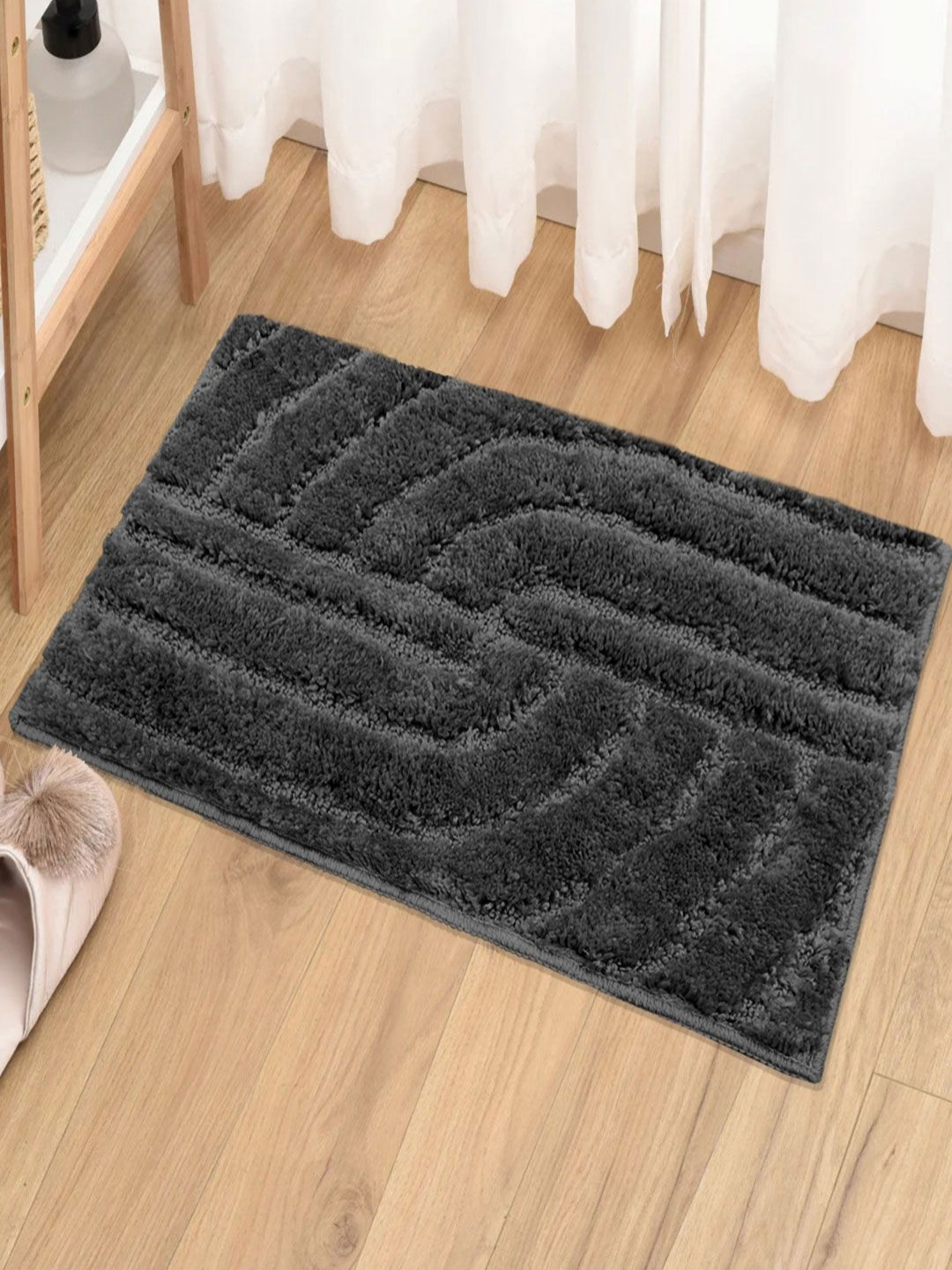 LUXEHOME INTERNATIONAL Grey Textured Bath Rugs 1000 GSM