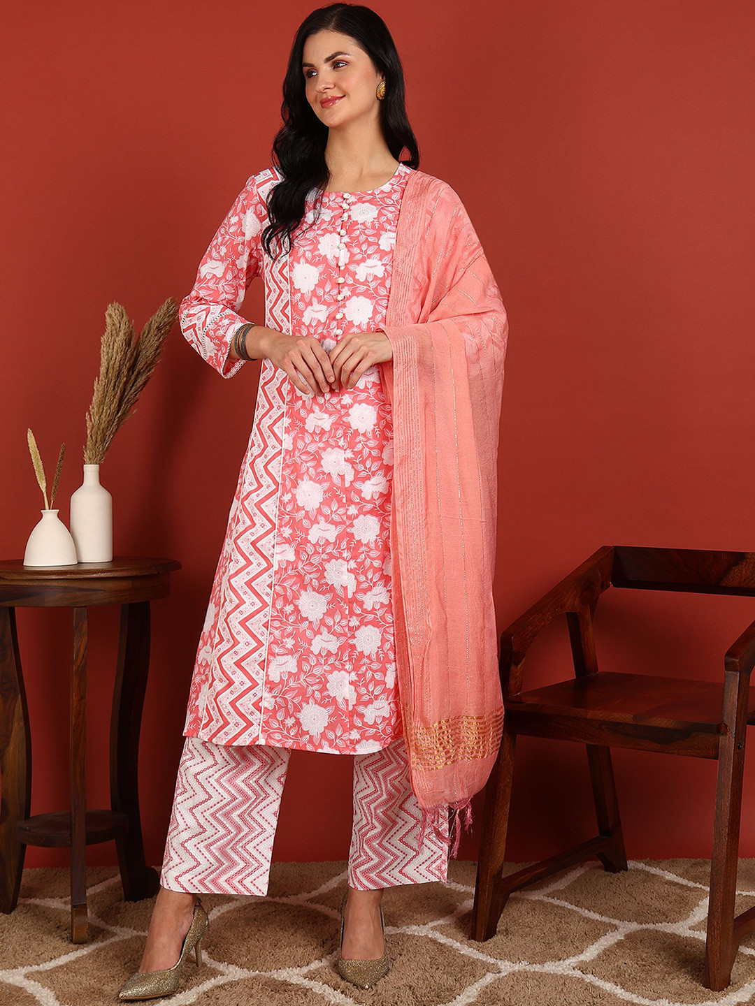 FUBAR Floral Printed Round Neck Straight Kurta With Pyjamas & Dupatta