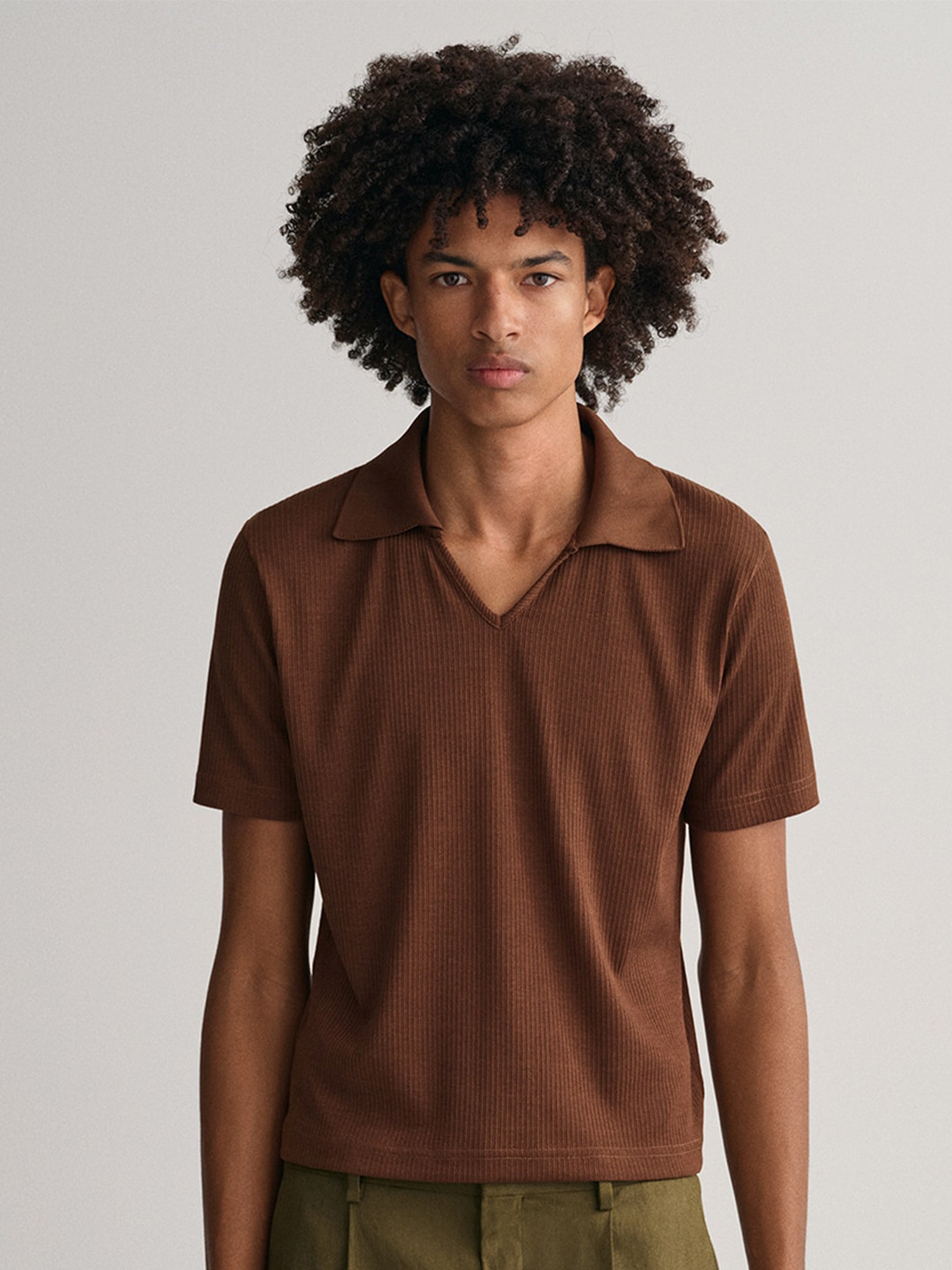 GANT V-Neck Short Sleeves Slim Fit T-shirt