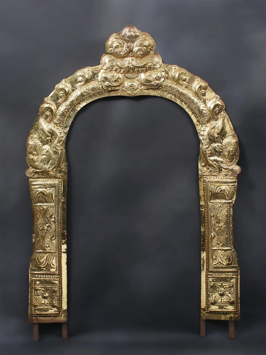 Exotic India Brass Temple Prabhavali Thiruvachi Arch