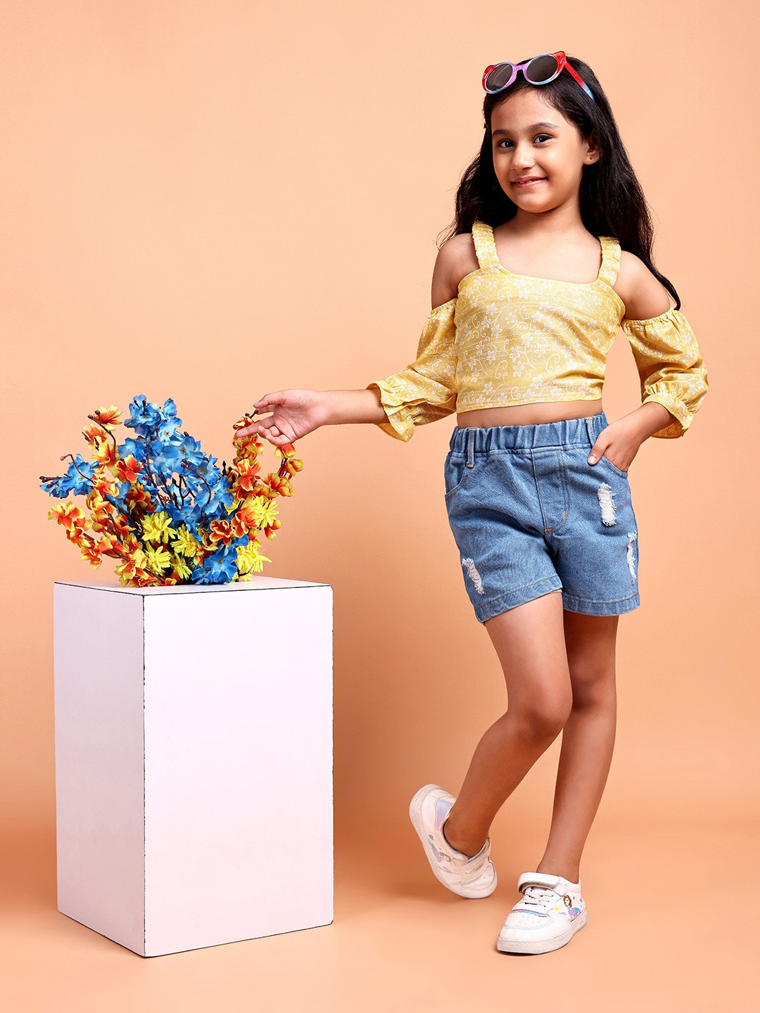 YK Girls Printed Shoulder Straps Pure Cotton Top with Denim Shorts