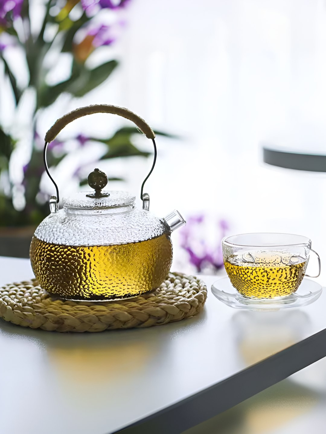 Umai Transparent Borosilicate Glass Textured Tea Pot With Removable Infuser & Lid-700ml