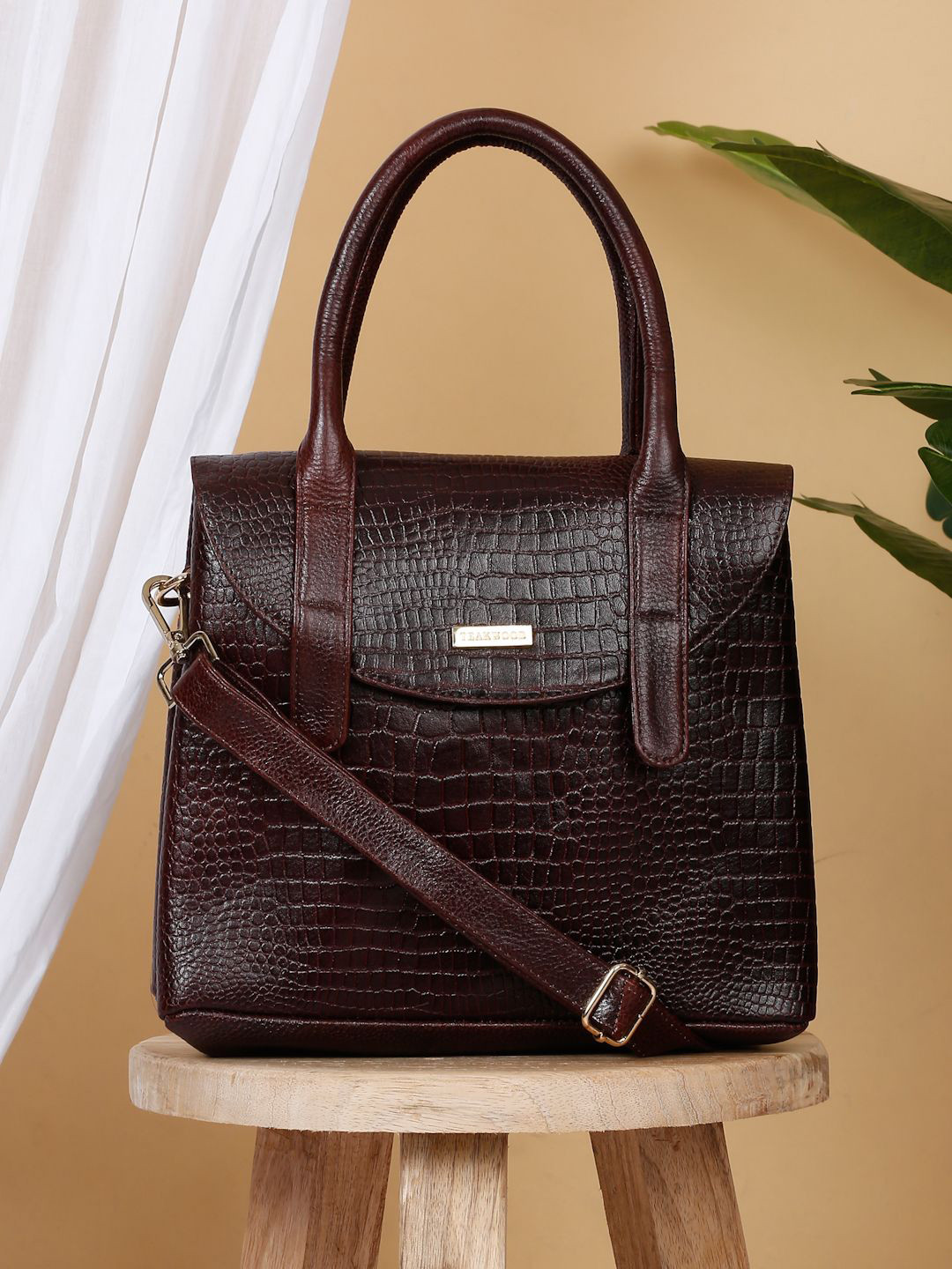 Teakwood Leathers Textured Leather Structured Handheld Bag