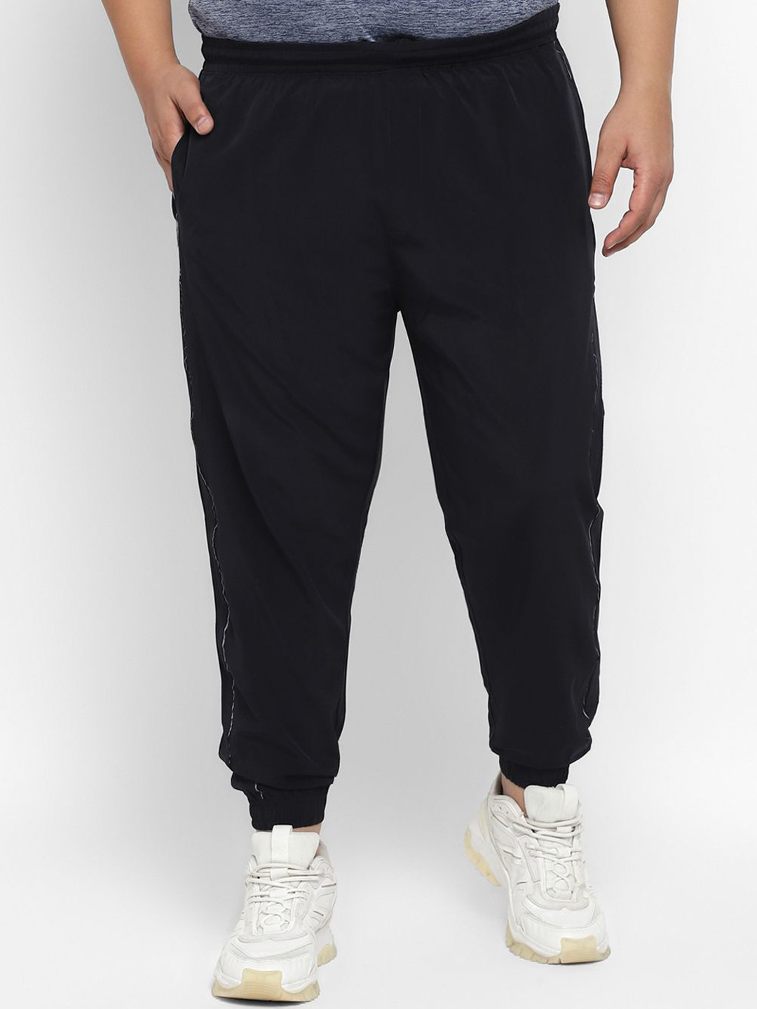 OFF LIMITS Men Relaxed-Fit Mid-Rise Joggers