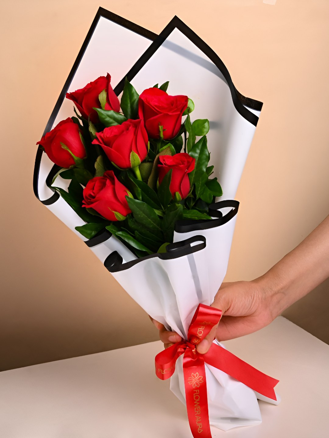 Floweraura Red and Green 6 Pieces Roses Fresh Flowers Bouquet