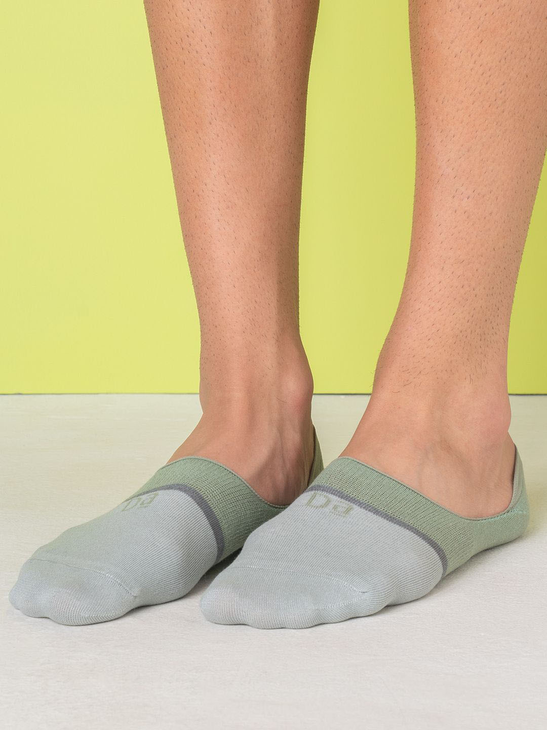 DAMENSCH Men Colorblocked Aloe-Soft Shoe-Liner Socks