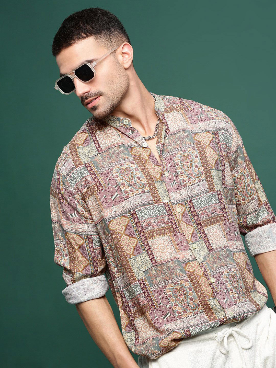 SHOWOFFFF Men Standard Slim Fit Opaque Printed Casual Shirt