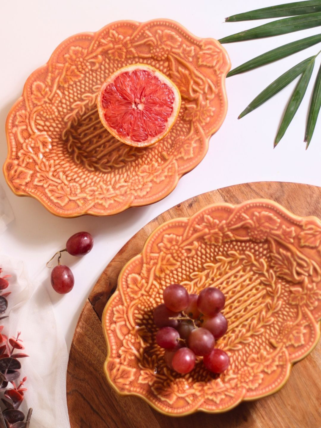 WEAVING HOMES Rust-Coloured 2 Pieces Textured Ceramic Food Platter