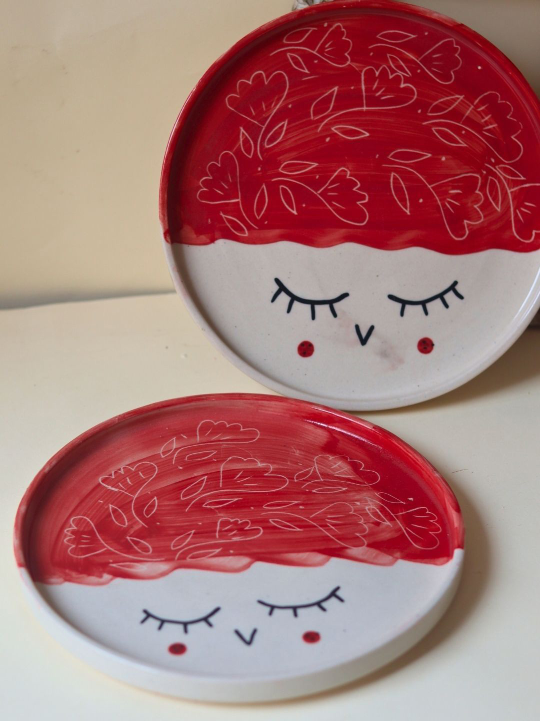 WEAVING HOMES 2 Pcs Red & White Printed Tweety Food Platter