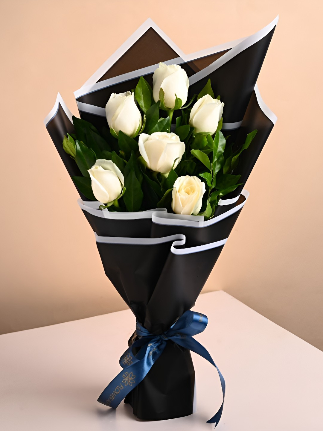 Floweraura White & Green 6 Pieces Fresh Roses Bouquet