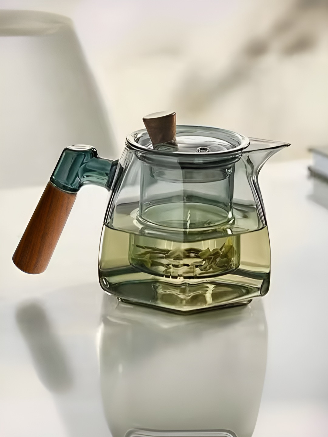 UMAI Transparent Borosilicate Glass Tea Pot With Removable Infuser With Lid-650ml