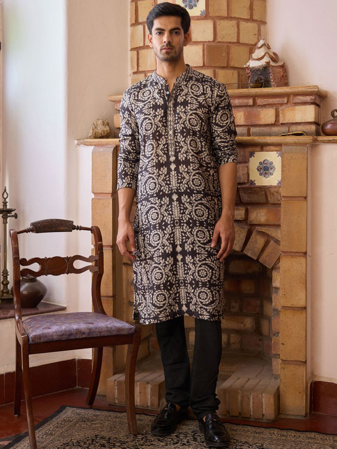 Ankit V Kapoor Floral Printed Mandarin Collar Straight Kurta with Salwar