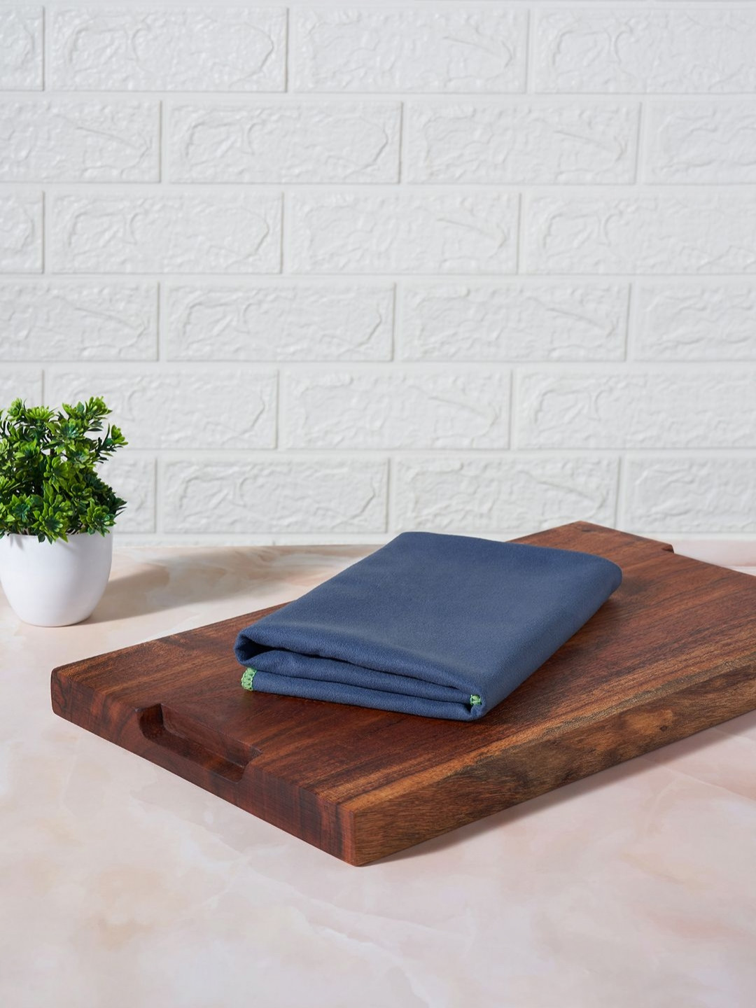 Living scapes by Pantaloons Blue & Green Pure Cotton Hand Towel