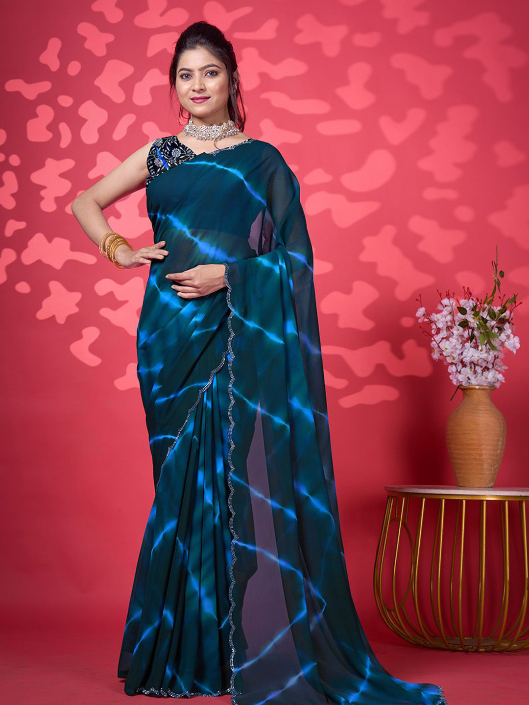 NIRMAL CREATION Tie and Dye Beads and Stones Art Silk Maheshwari Saree