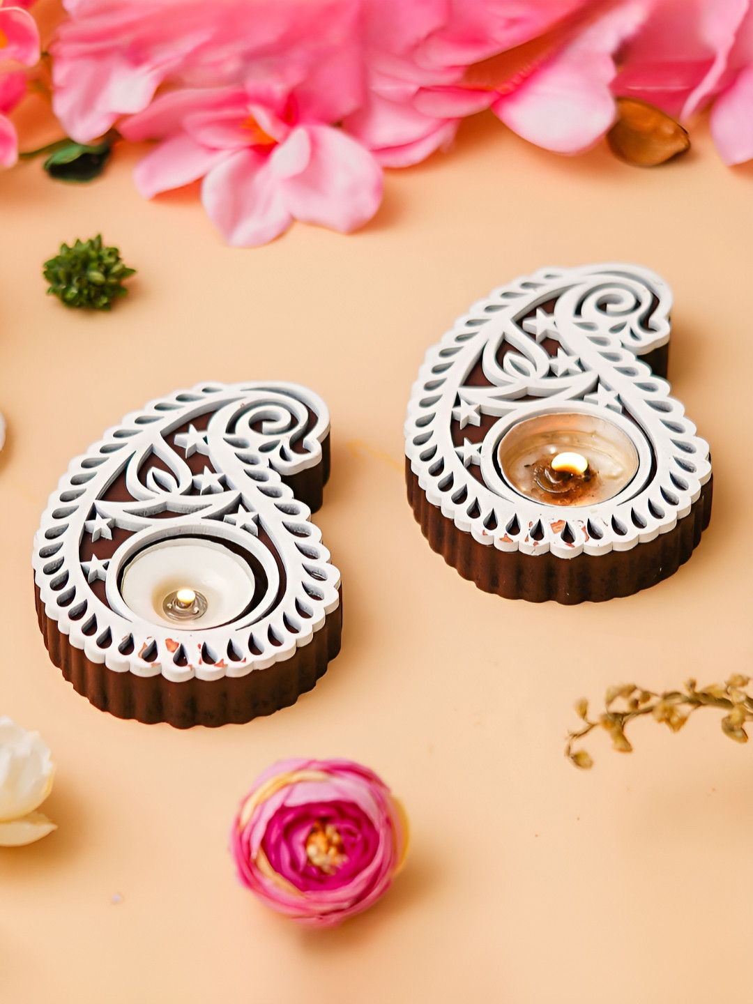 eCraftIndia Brown & White 2 Pieces Textured Wooden T-Light Candle Holders