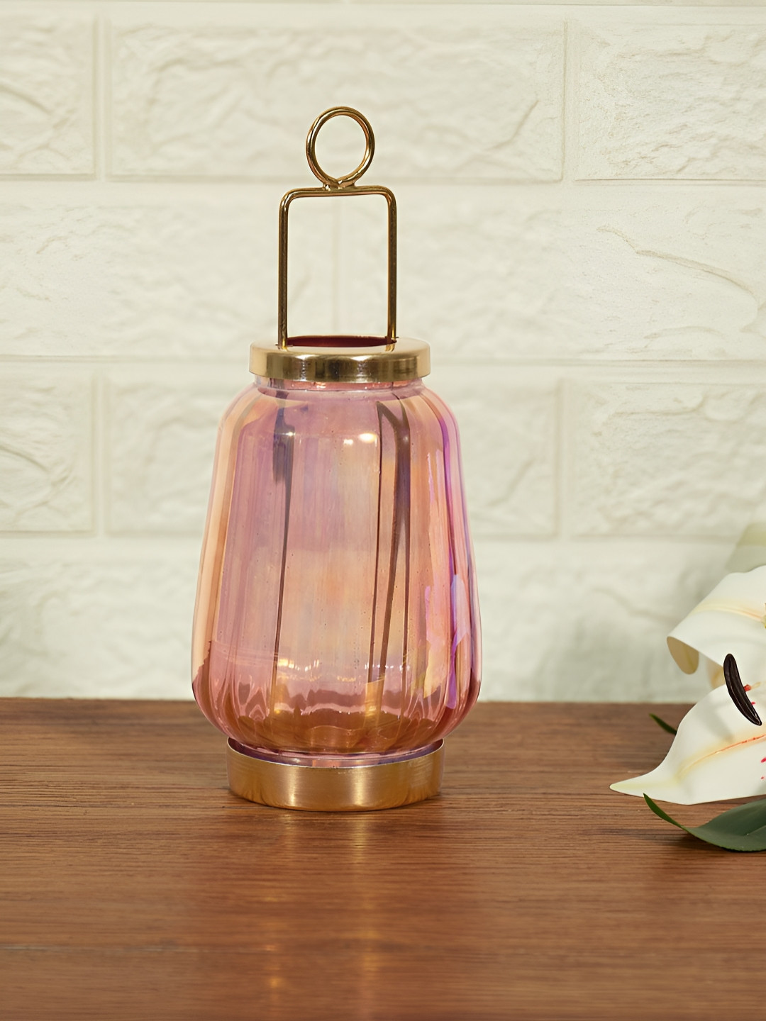 Living scapes by Pantaloons Pink & Gold-Toned Lantern Shaped Candle Holder