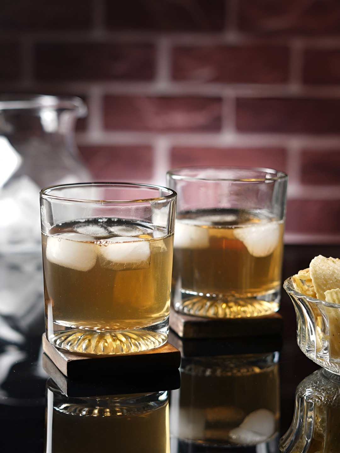 Aura Transparent 6 Pieces Round Shaped Glass Bottom Cut Whisky Glasses 300ml