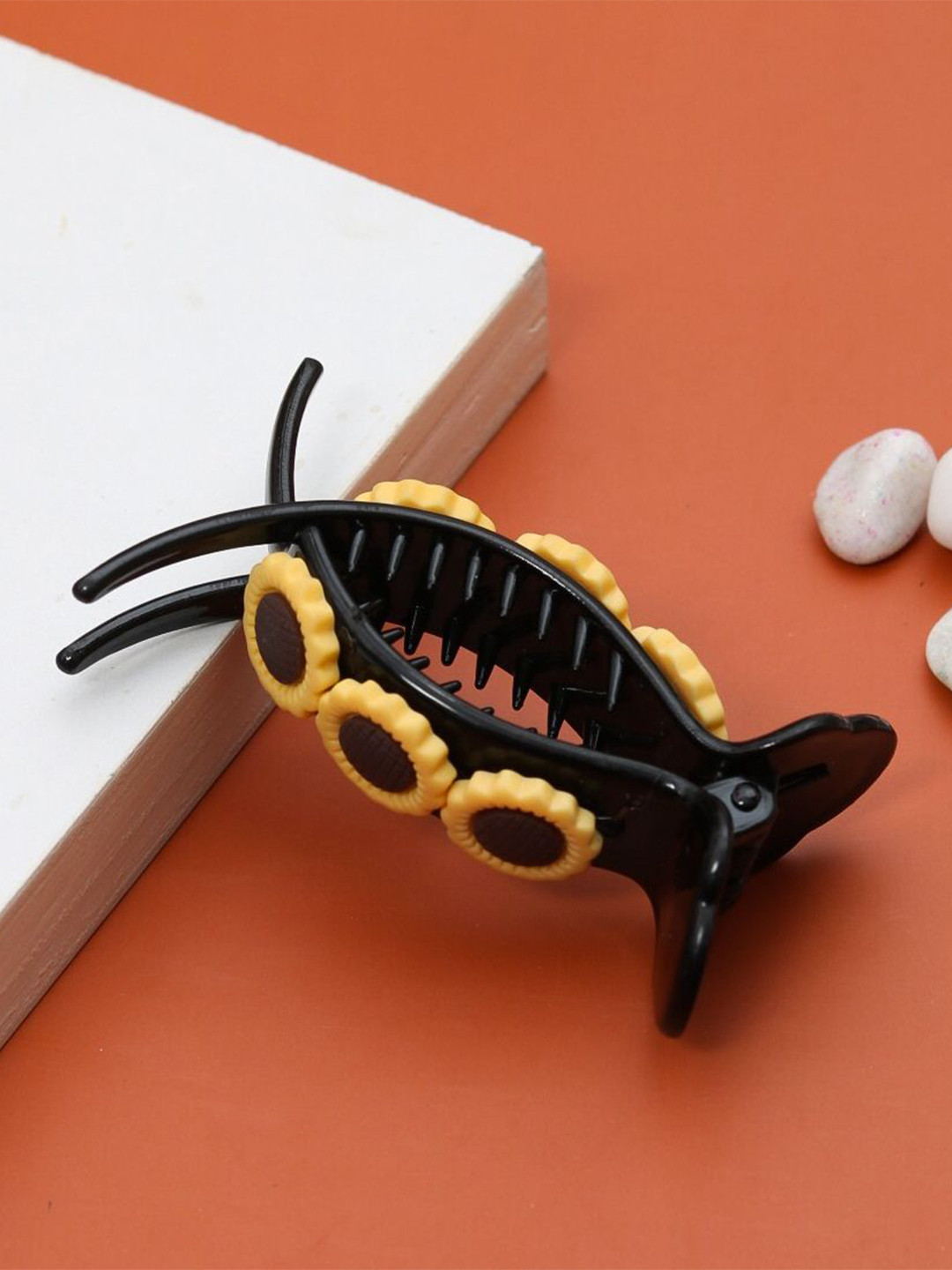 Yellow Bee Girls Embellished Claw Clip