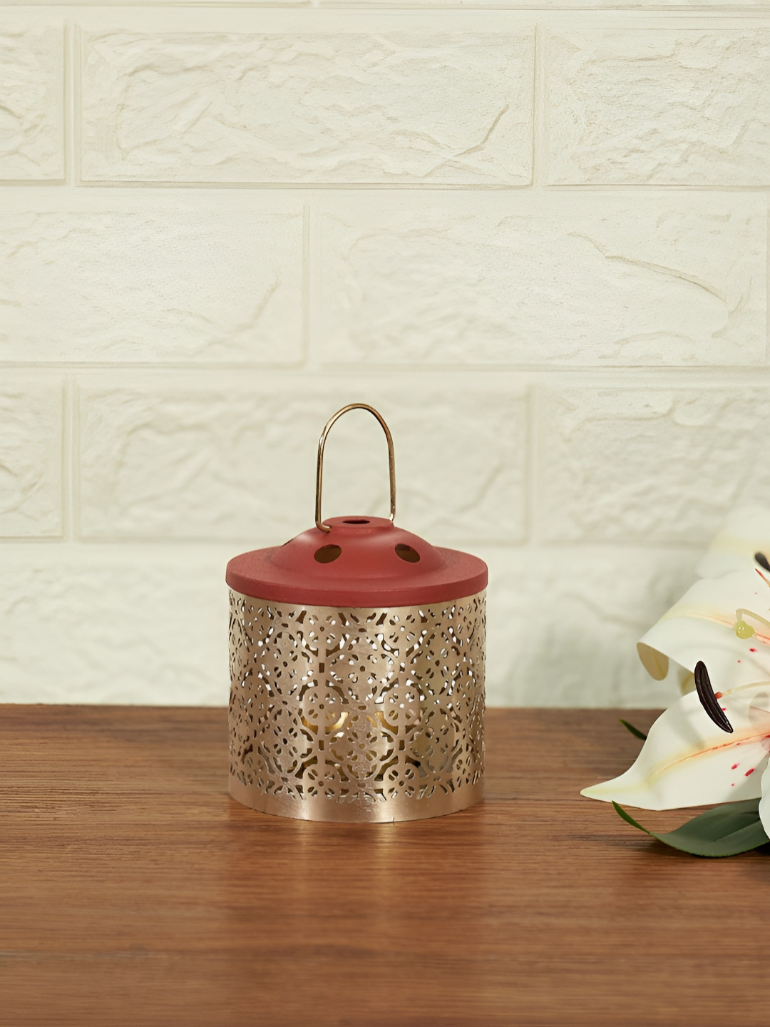 Living scapes by Pantaloons Rust & Gold-Toned Textured Candle Holder