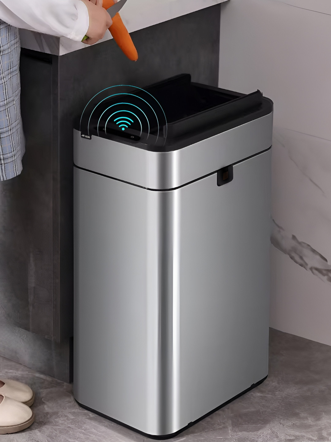 The Better Home Grey & Black Stainless Steel Automatic Dustbins With Lid- 15 L