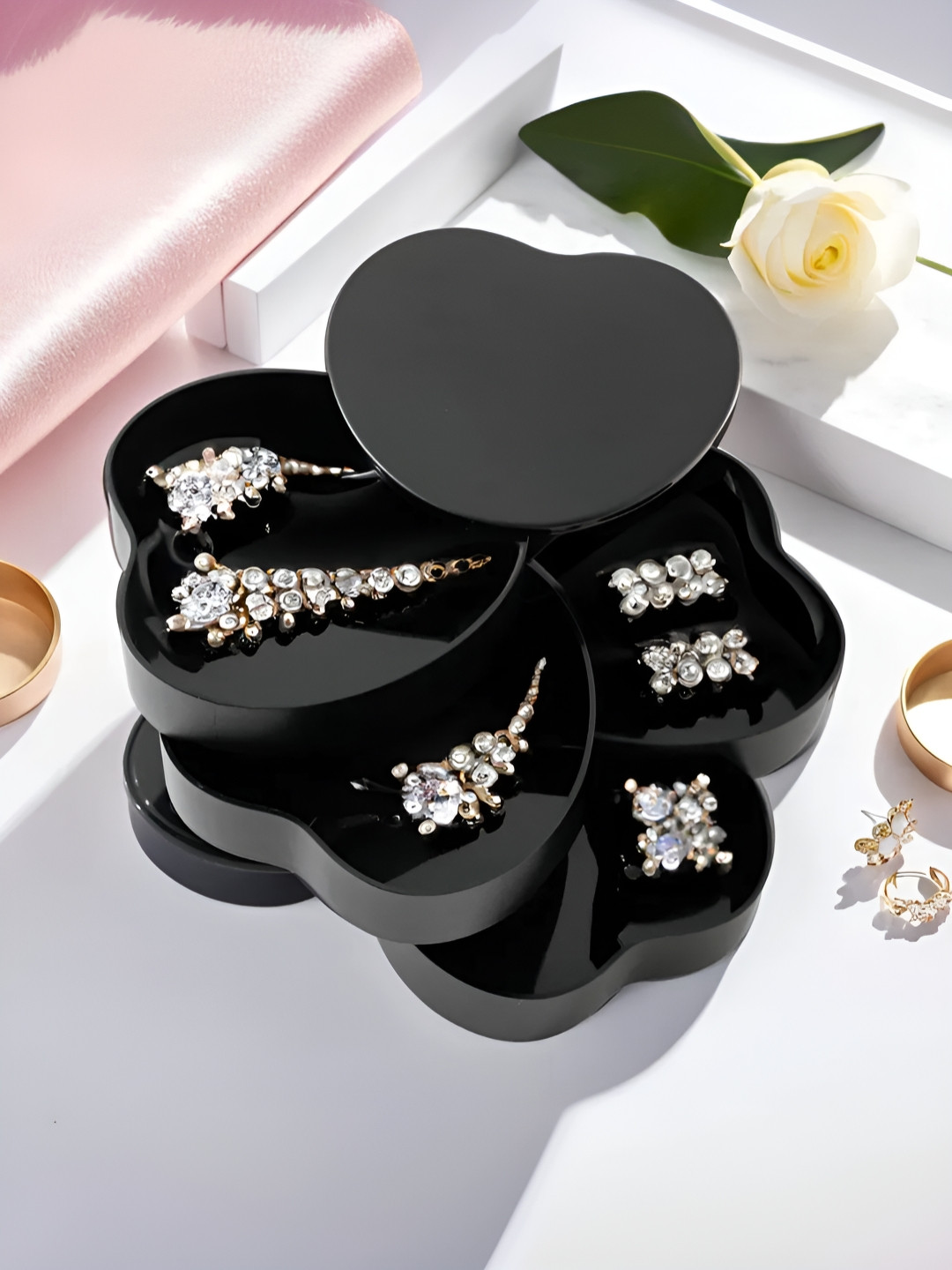 UMAI Black 4 Layer Heart-Shaped Metal Jewellery Organiser
