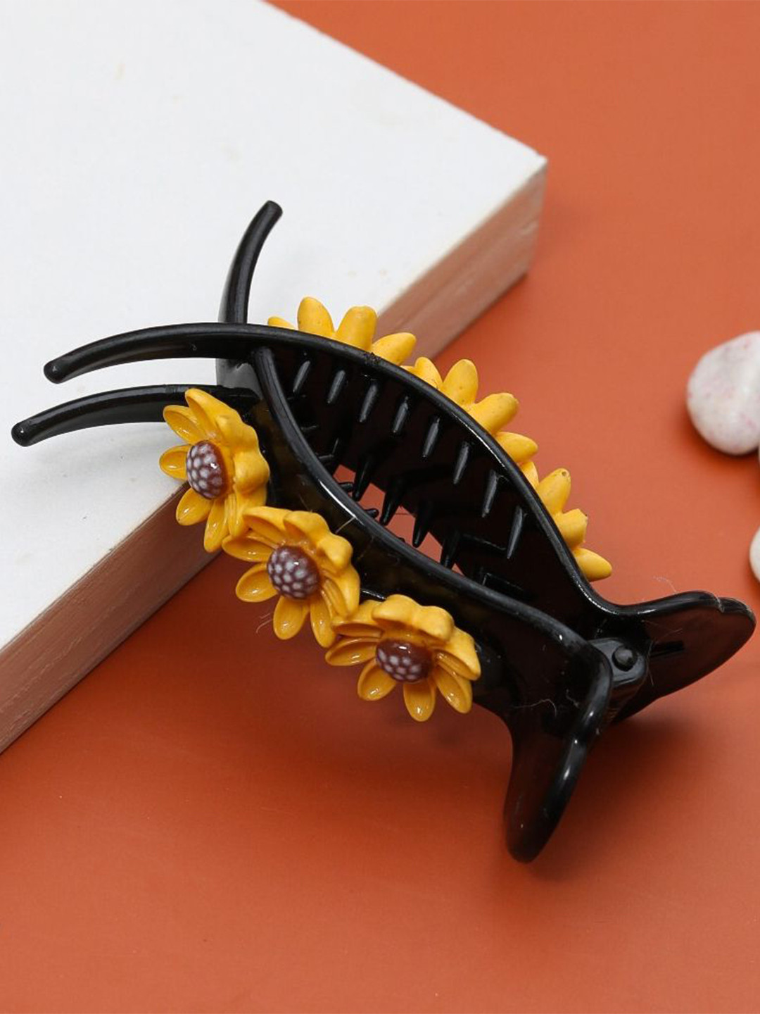 Yellow Bee Girls Embellished Claw Clip