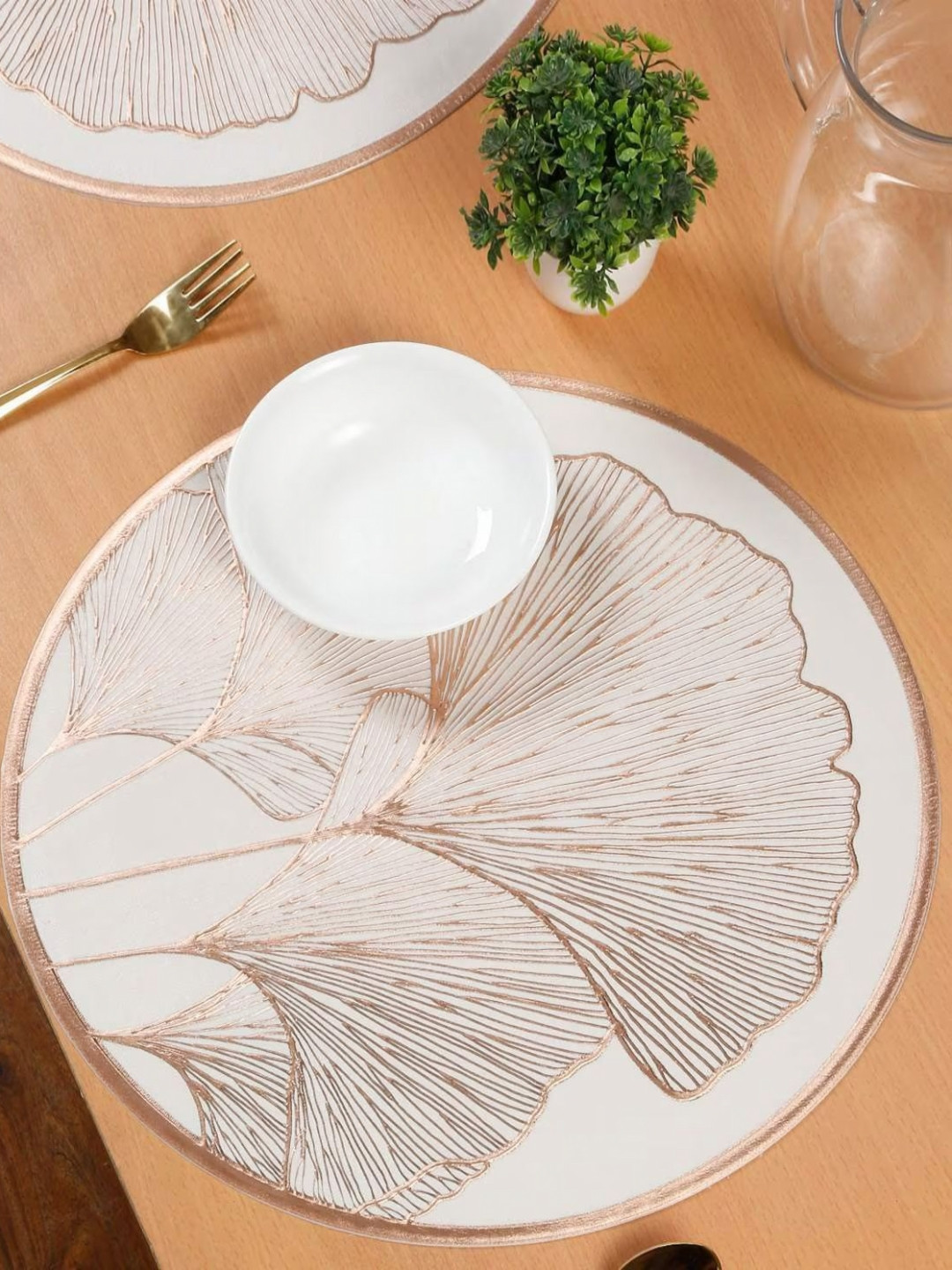 LooMantha Coper-Toned & White 2 Pieces Floral Printed L-Pressing Round Table Placemats