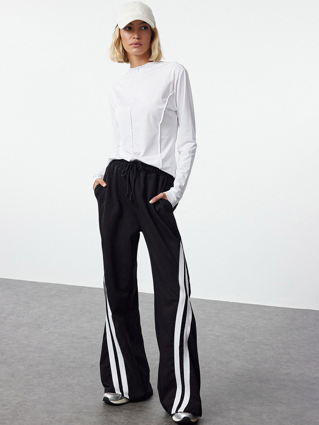 Trendyol Women Polyester Flared Mid-Rise Trousers