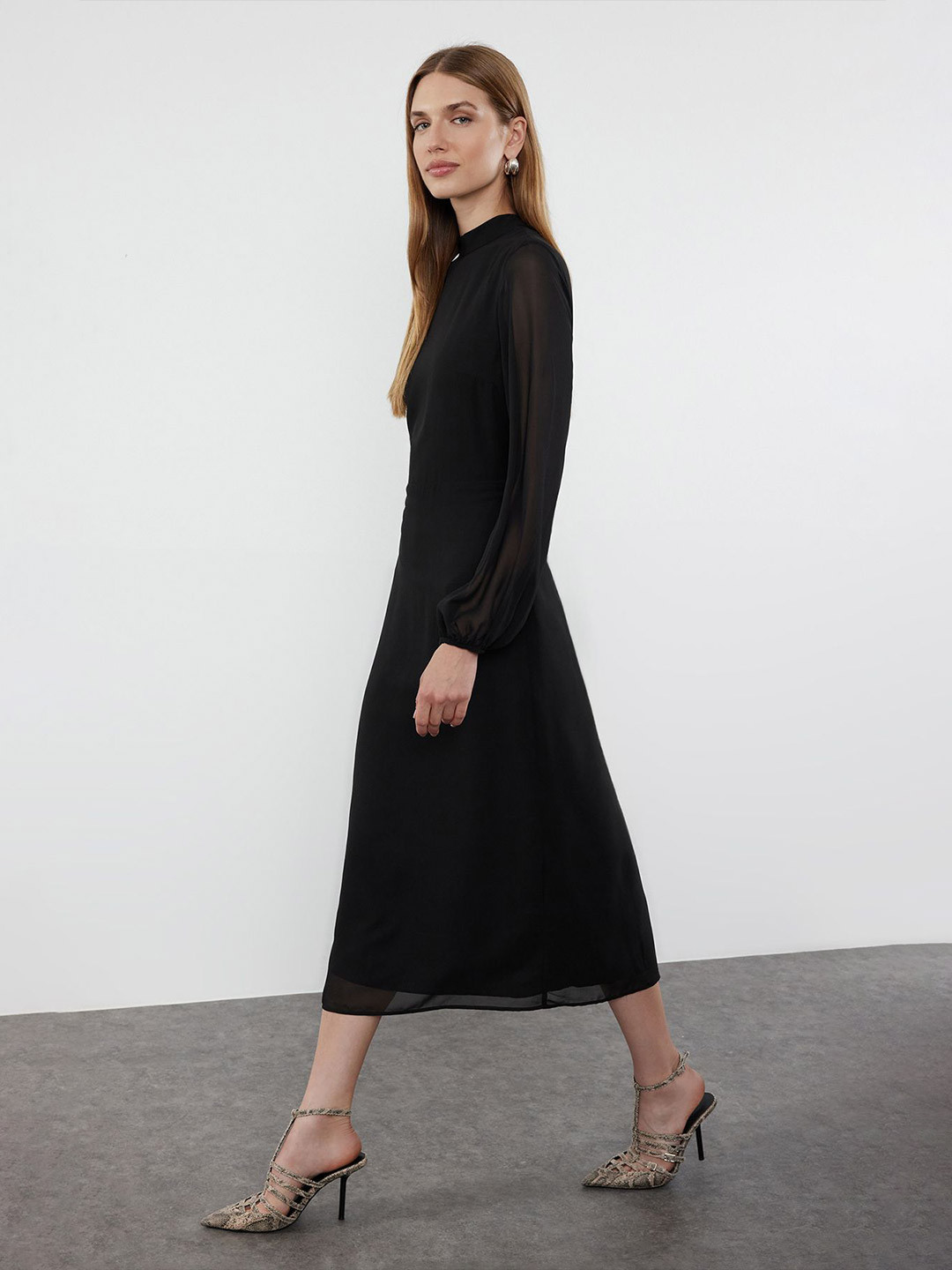 Trendyol Cape Sleeve A-Line Midi Dress