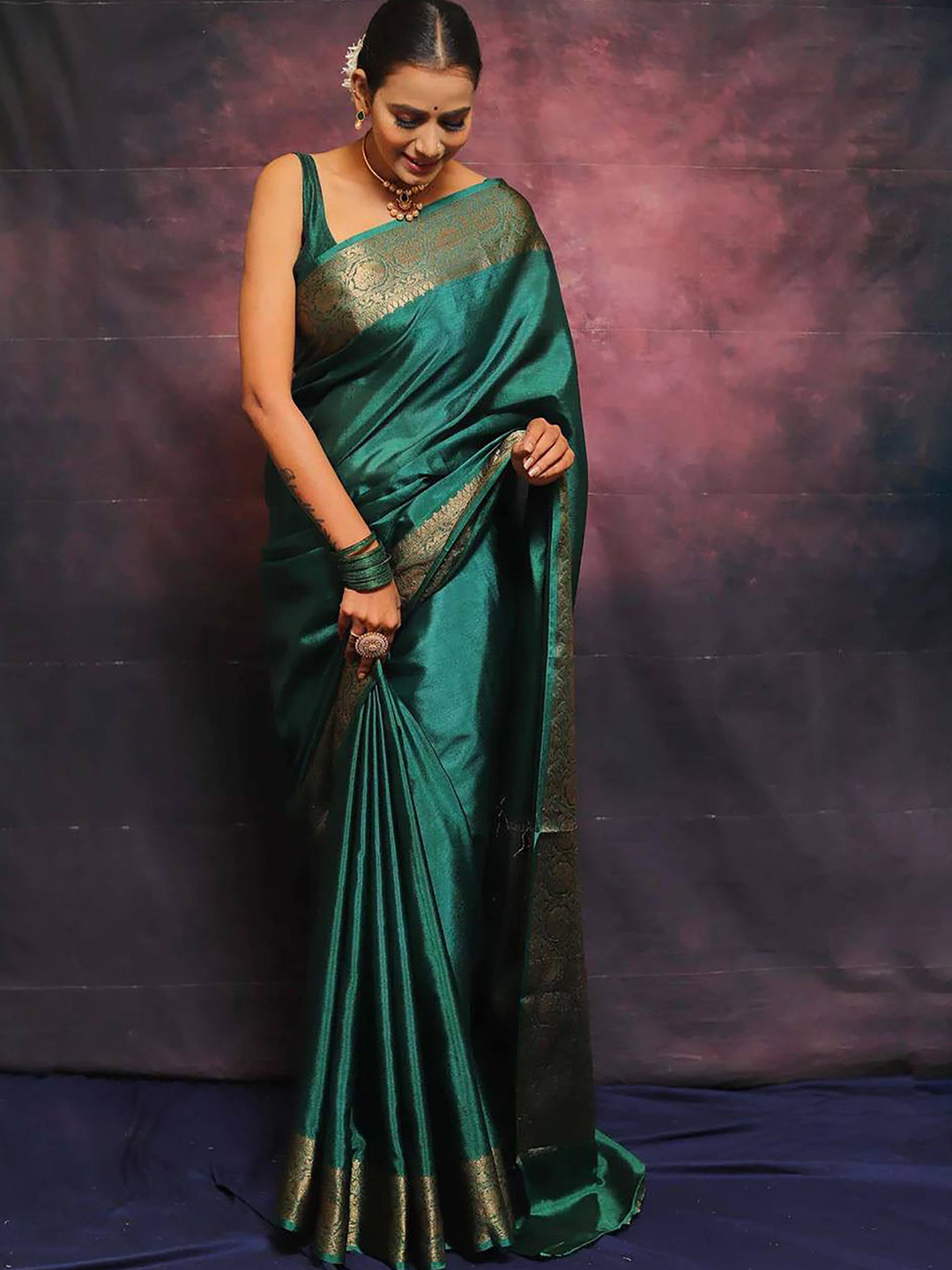 Aldwych Zari Woven Design Border Banarasi Saree