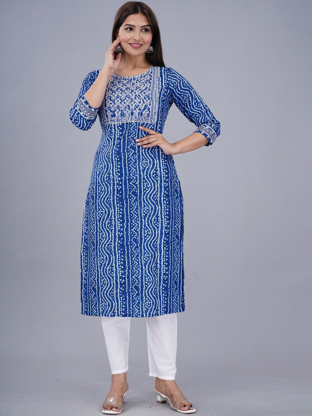 FOX COVER Bandhani Printed Thread Work Straight Kurta