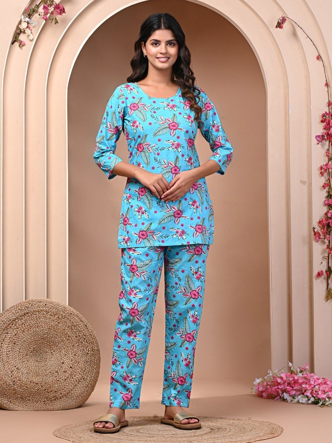 Futra Gabha Floral Printed Night suit