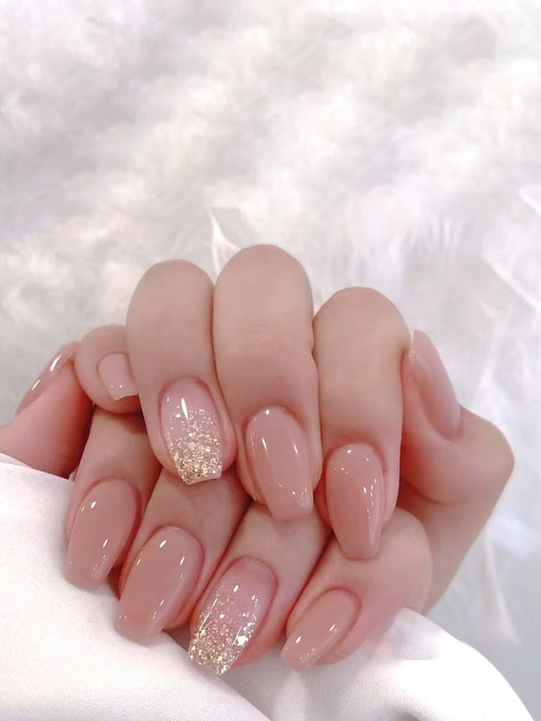 The Pink Truck Set of 24 Artificial Reusable Nails With Crush Design