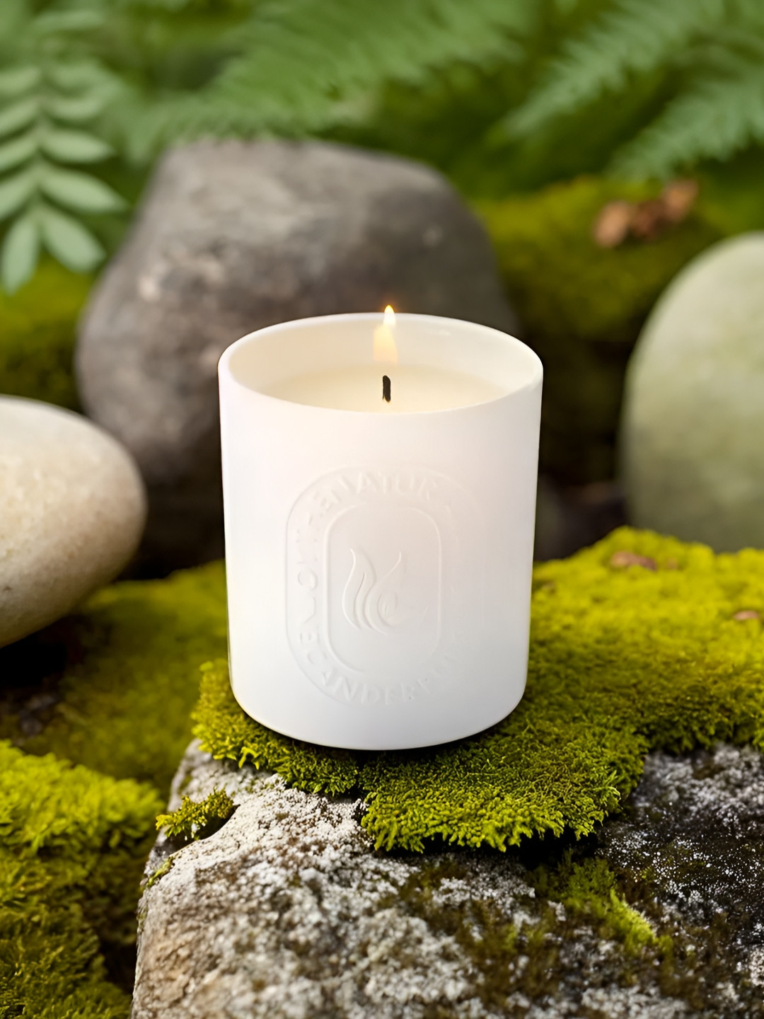 Ekhasa Scented 1 Wick Green Mountains And Water Solid Geometric Regular Jar Candles