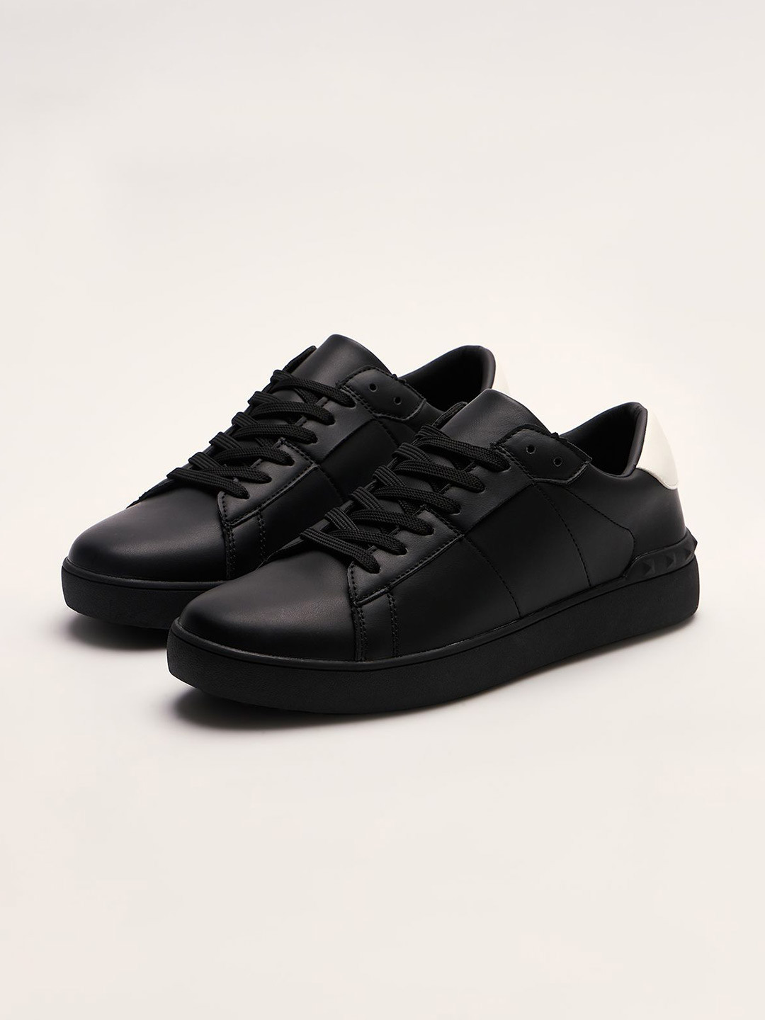 THE BEAR HOUSE Men Low-Top Lace-Up Round Toe Casual Sneakers