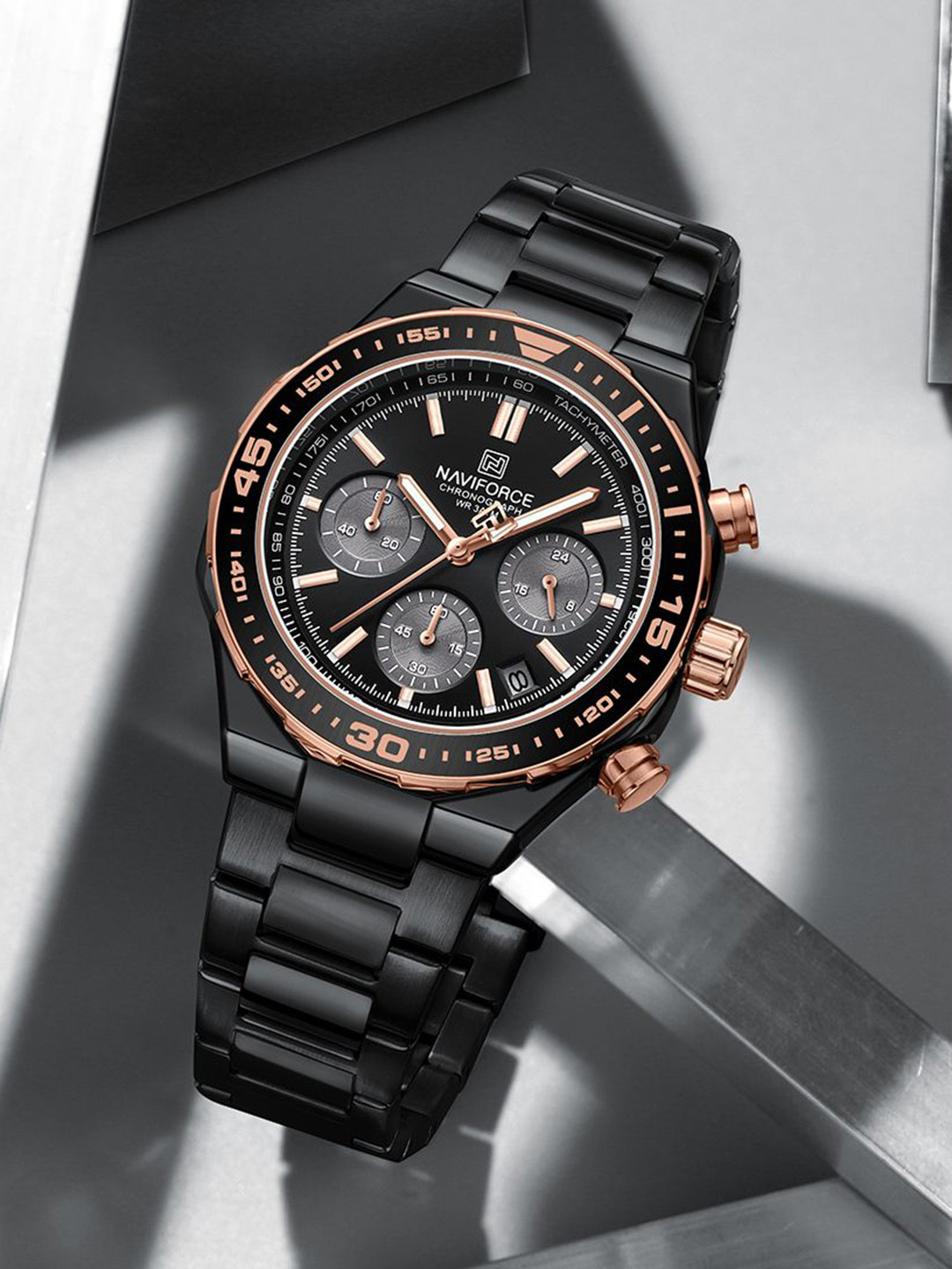 Naviforce Men Brass Embellished Dial & Leather Bracelet Style Straps Analogue Chronograph Watch NF8049 BRGB