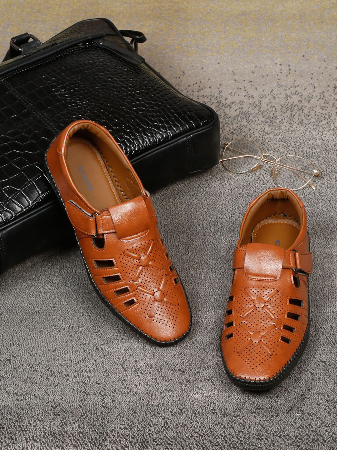 Kosher Men Shoe-Style Sandals