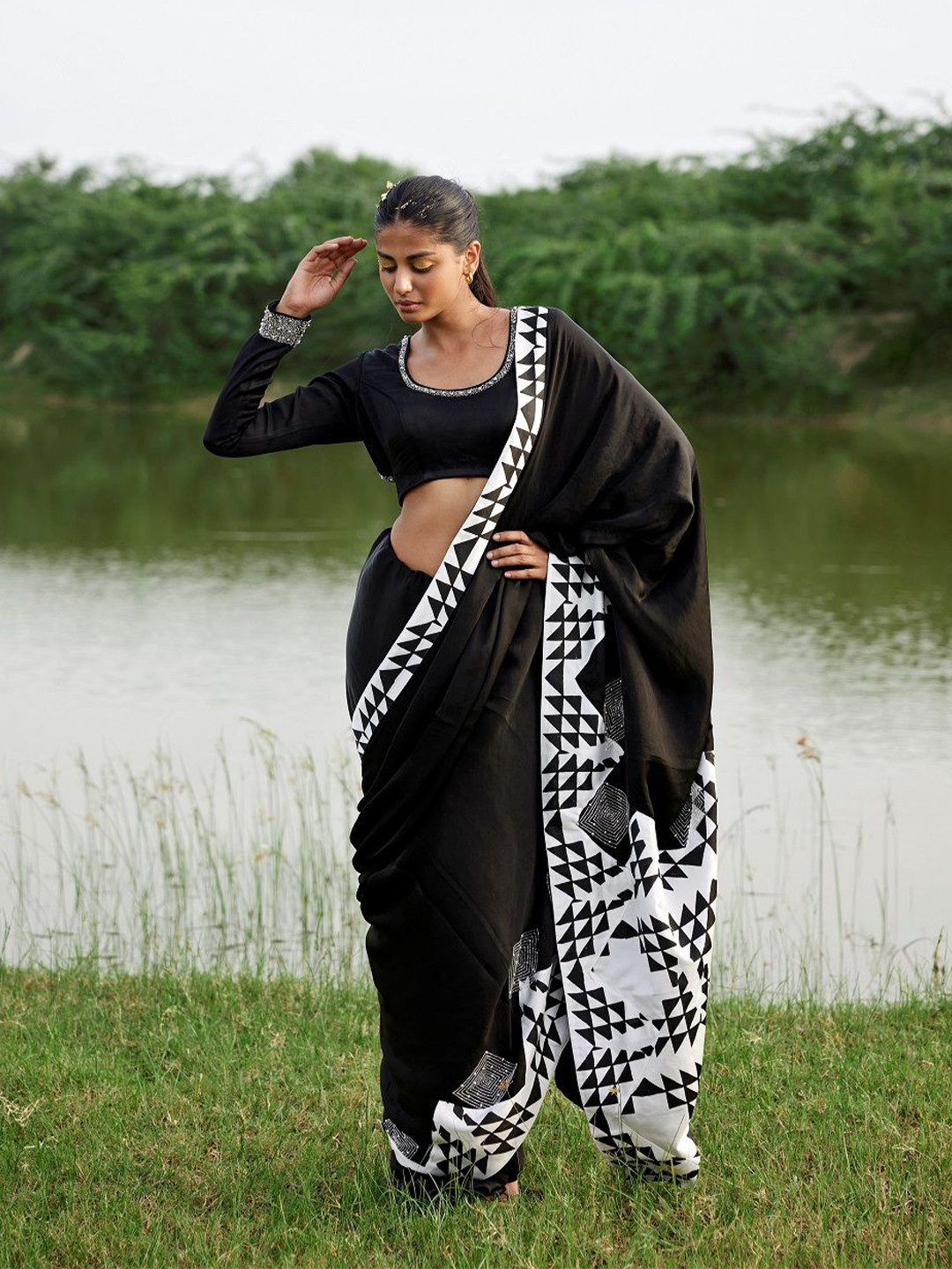 AMROOD Embroidered Satin Block Print Saree