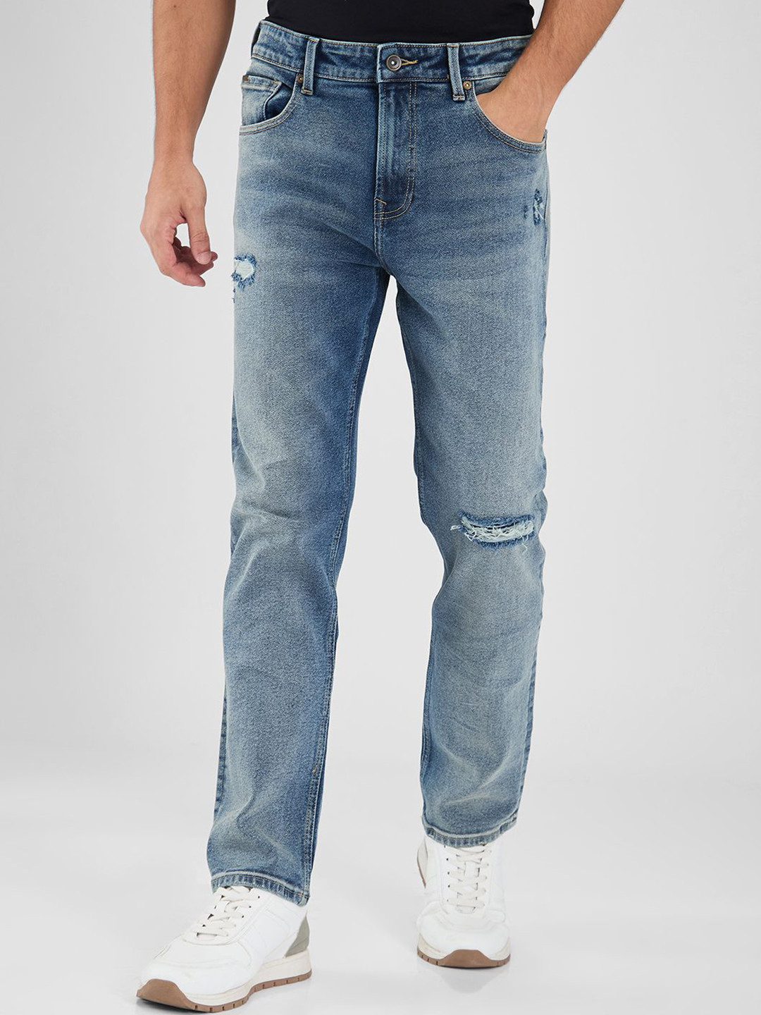 SPYKAR Men Comfort Fit Mildly Distressed Chico Fit Light Fade Jeans