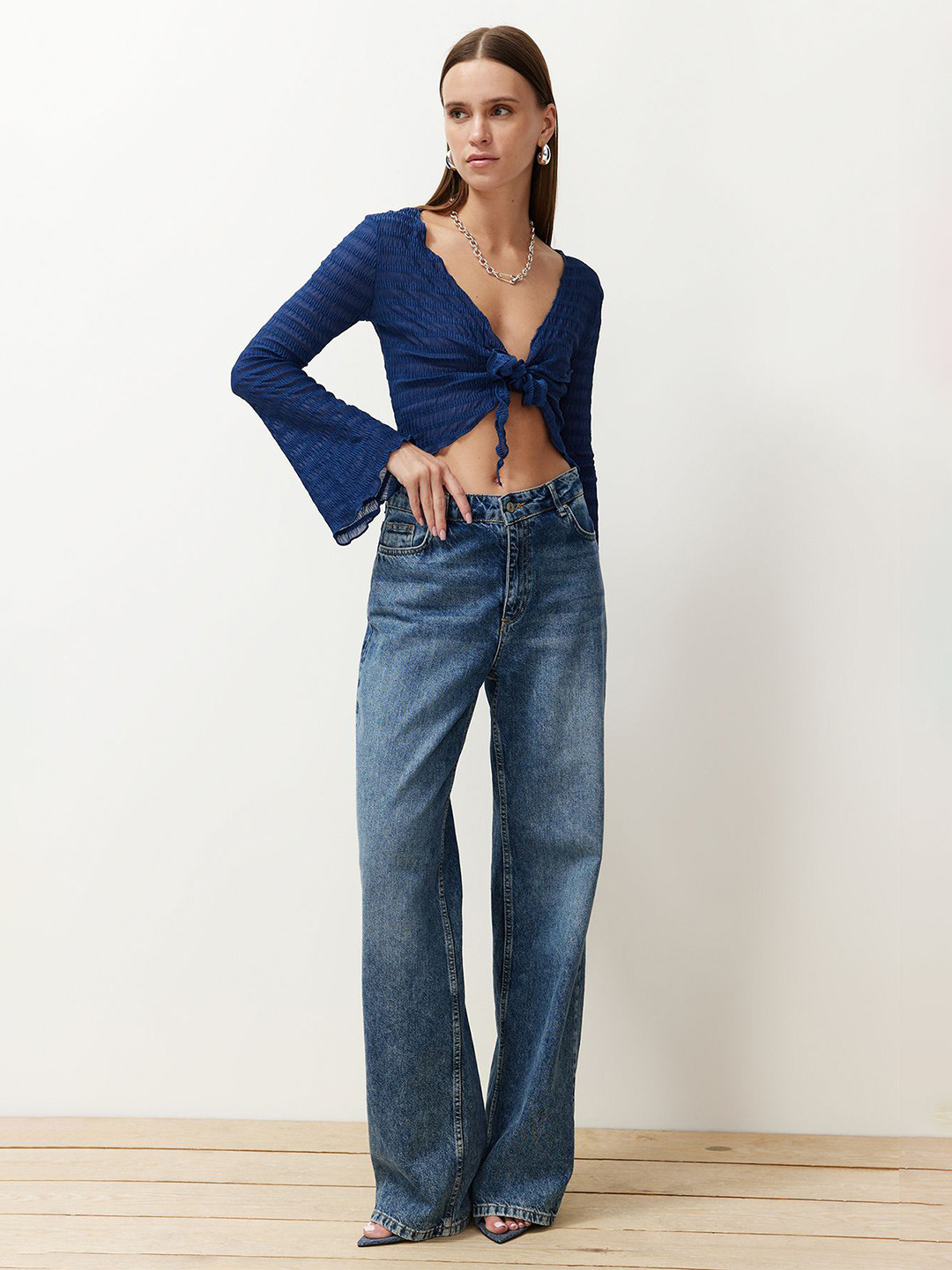 Trendyol Bell Sleeve Crop Top