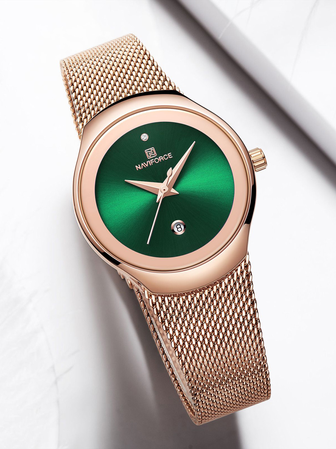 Naviforce Women Brass Dial & Stainless Steel Straps Analogue Watch NF5004 RGGN