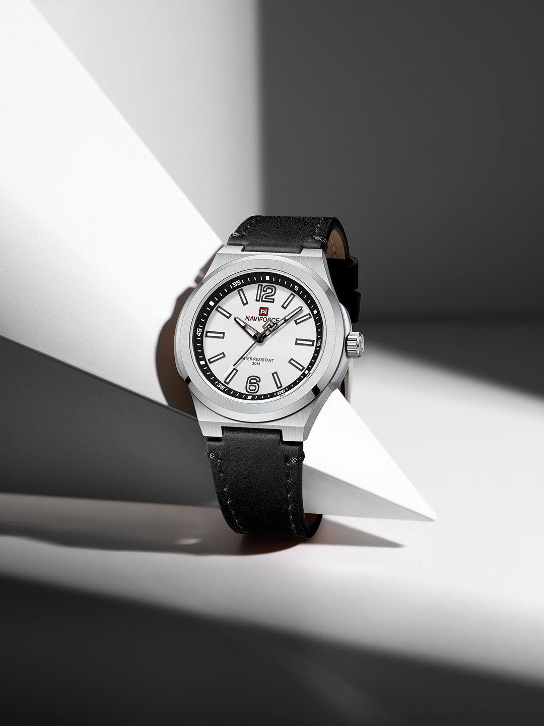 Naviforce Men Brass Dial & Leather Straps Analogue Watch NF9233 SWB