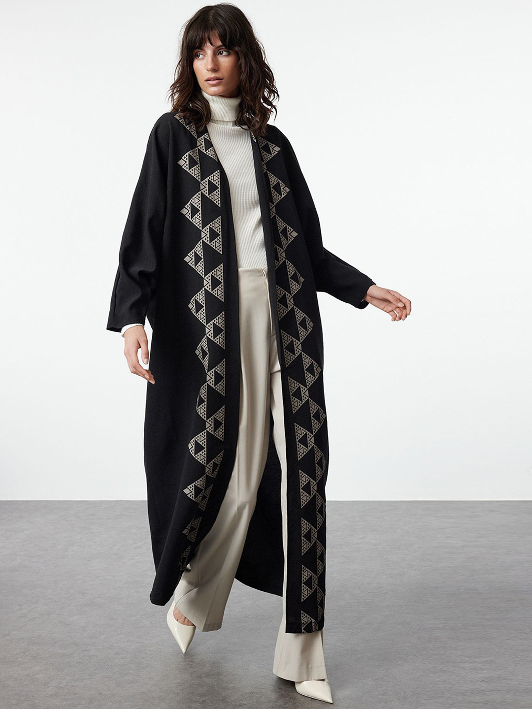 Trendyol Geometric Printed Pure Cotton Longline Shrug