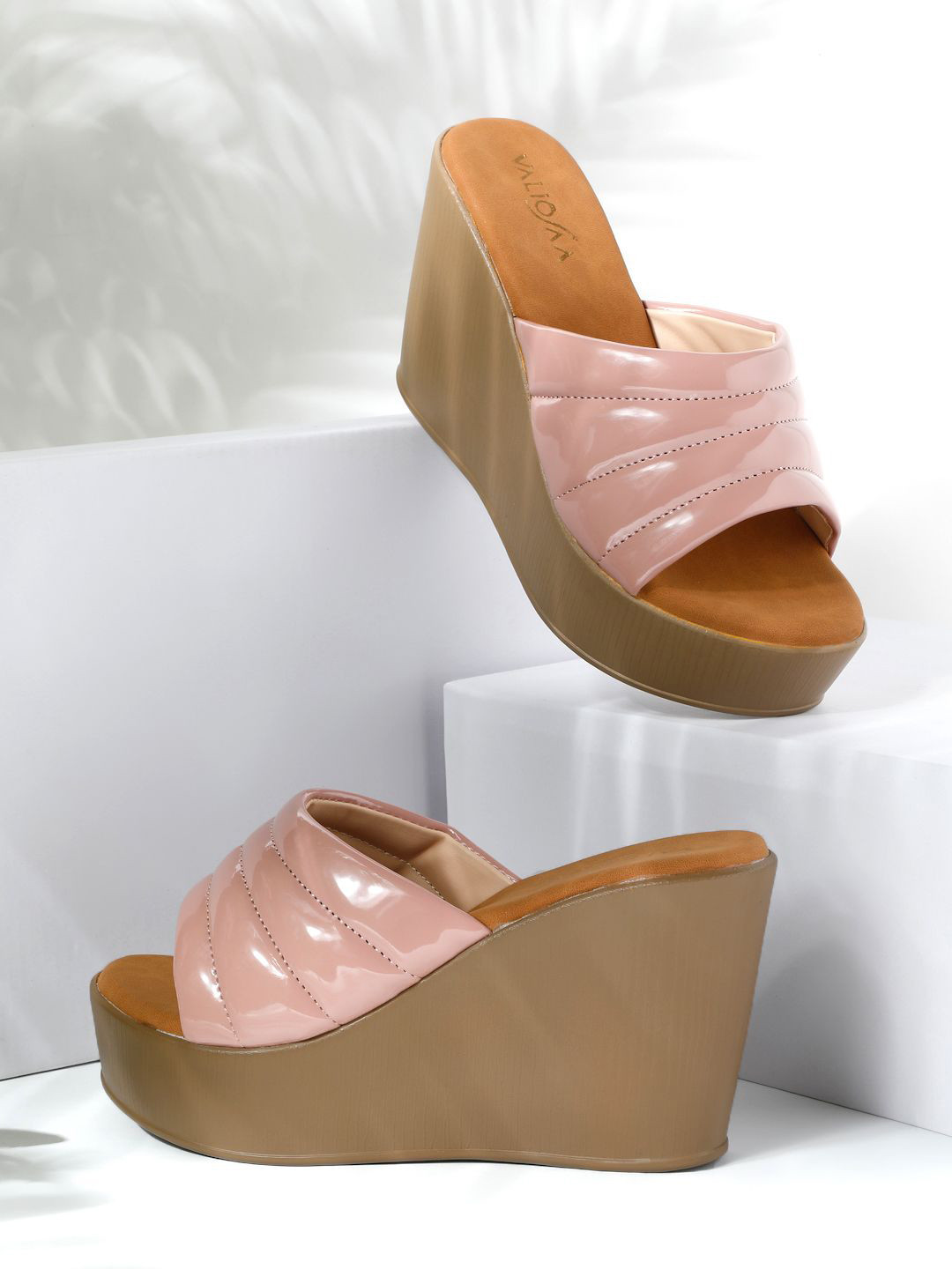 VALIOSAA Solid Textered Wedges Sandals